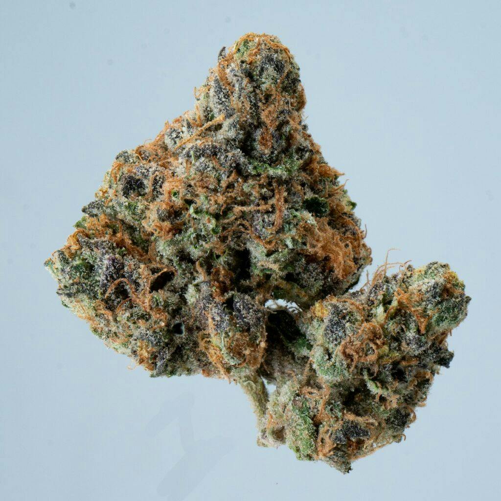 Death Row Cannabis brand Strawberry Gary. Indica hybrid. (Photo by the Fire Scale for Leafly)